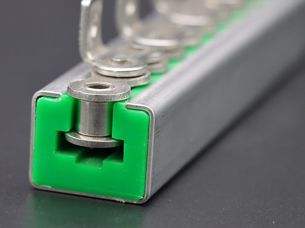 CKG型鏈條導軌：采用超高分子量聚乙烯加工成型，引領工業(yè)創(chuàng)新